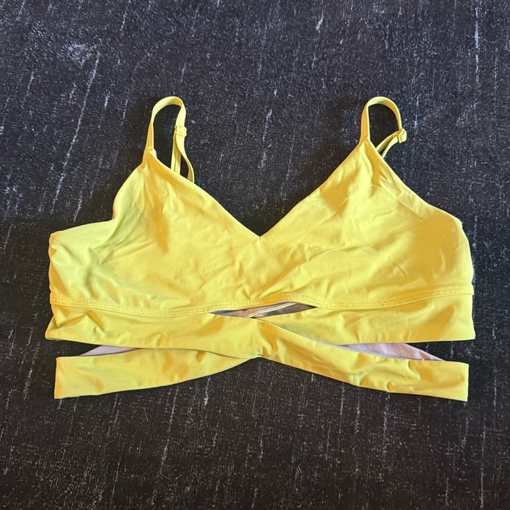 NWT Lululemon Still Now sports bra.
